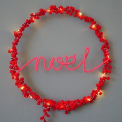Noël Pom Pom Wreath with Fairy Lights